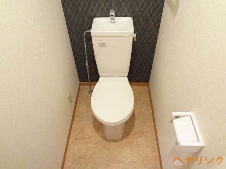 コンラッドのその他画像