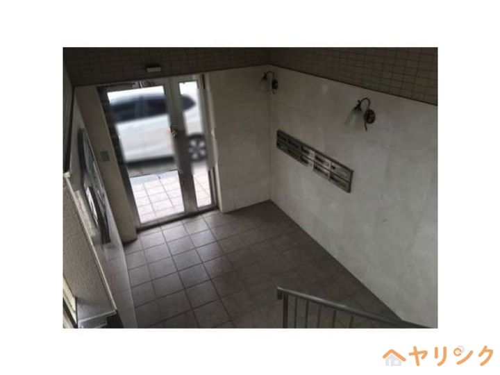 コンラッドの玄関