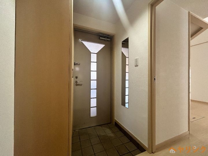 よもぎ台マンションの玄関