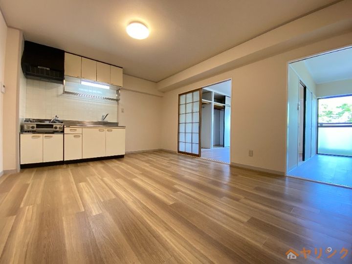 エレガンスⅡ202の内装