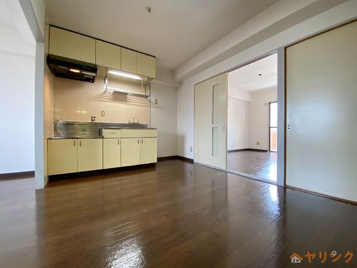 アモール高針の内装