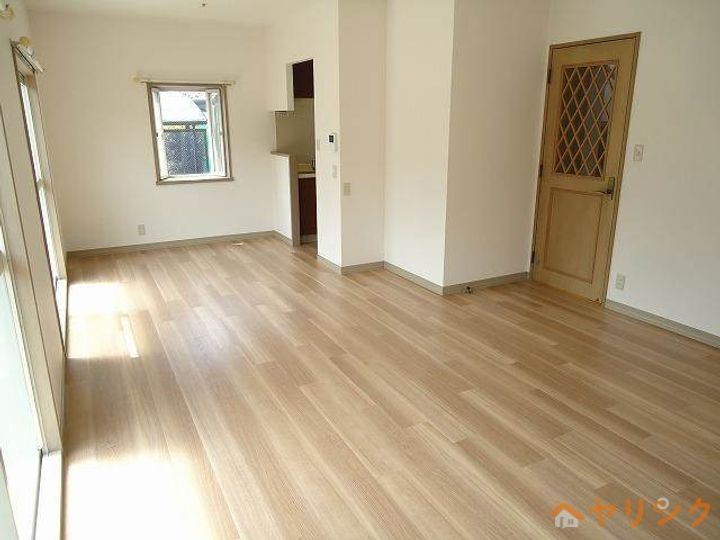 メゾネット勢子坊の内装