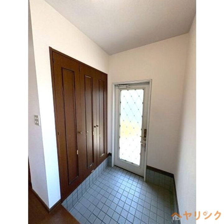 メゾネット勢子坊の玄関