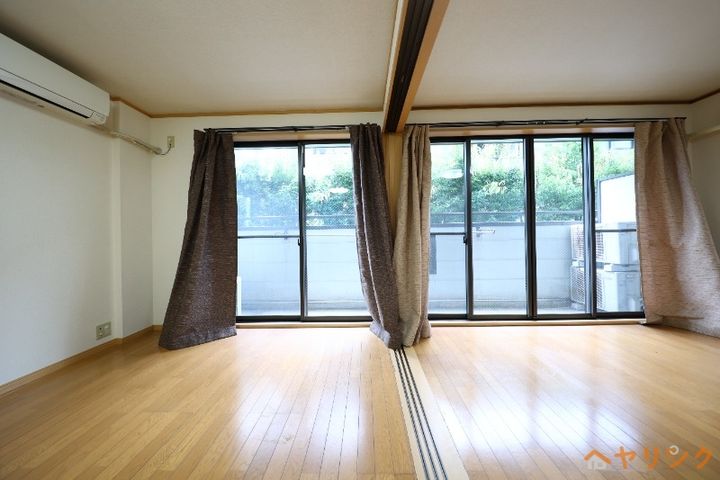 フェアリーマナの内装