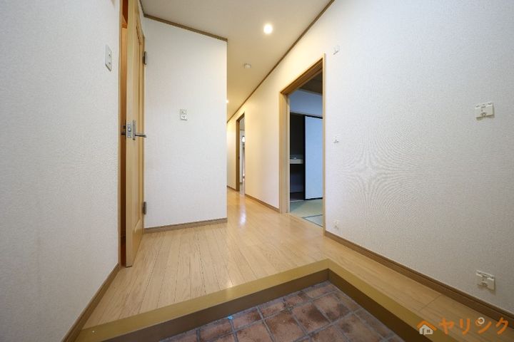 フェアリーマナの玄関