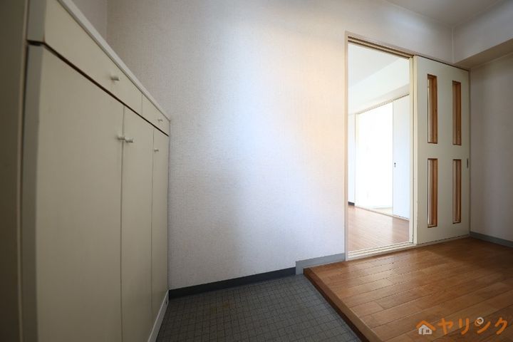 G&Y藤が丘の玄関