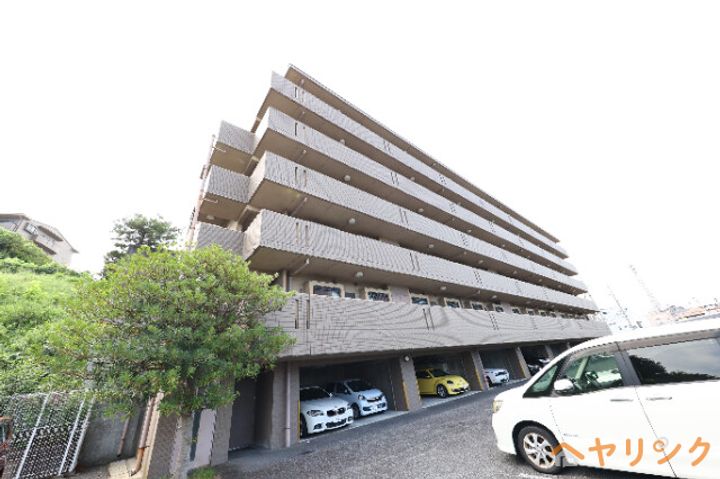 リ-フマンション グロリアスの外観