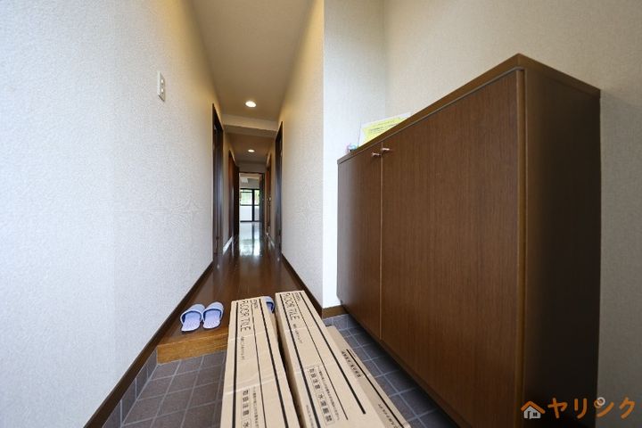 リ-フマンション グロリアスの玄関