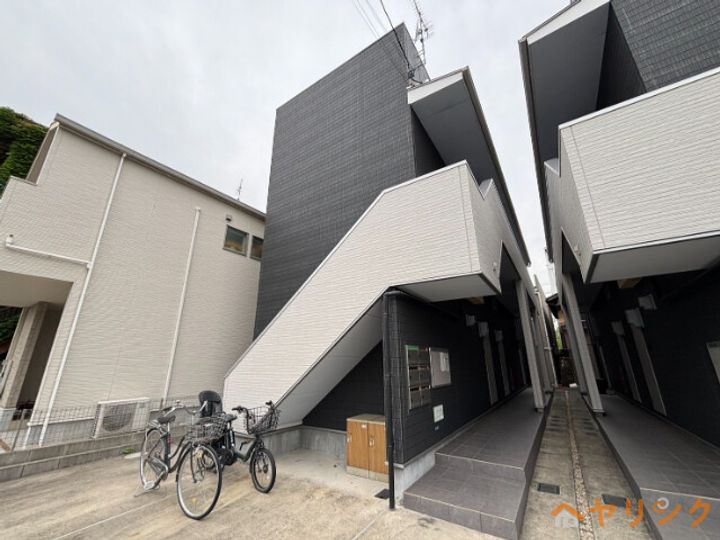 リヴェール小幡南の外観