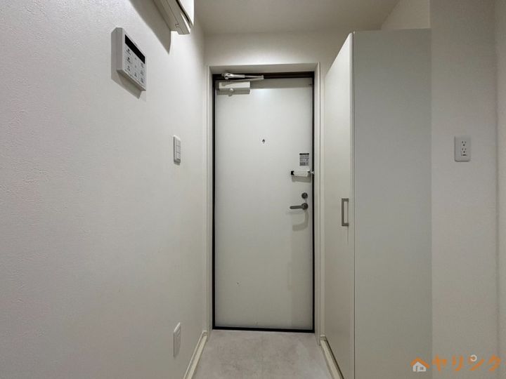 リヴェール小幡南の玄関