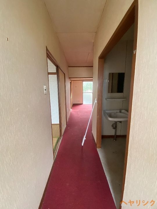森産ビル202の玄関