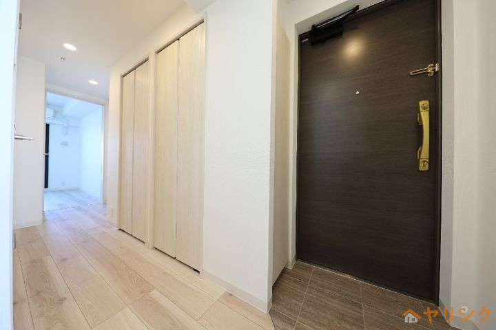 S-RESIDENCE一社の玄関