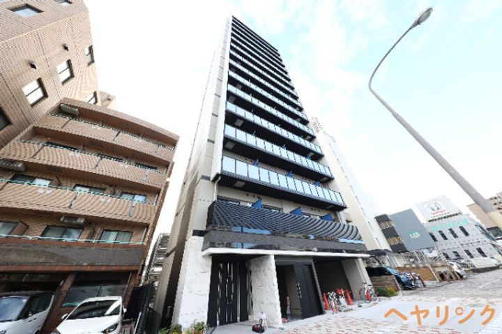 S-RESIDENCE一社の外観