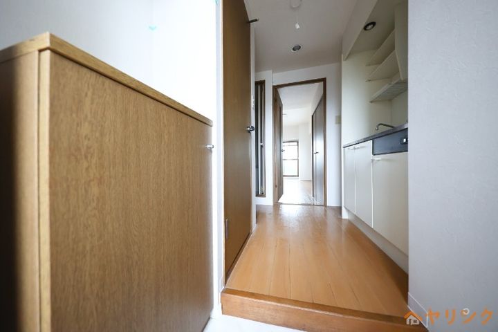 プロビデンスHAST守山の玄関