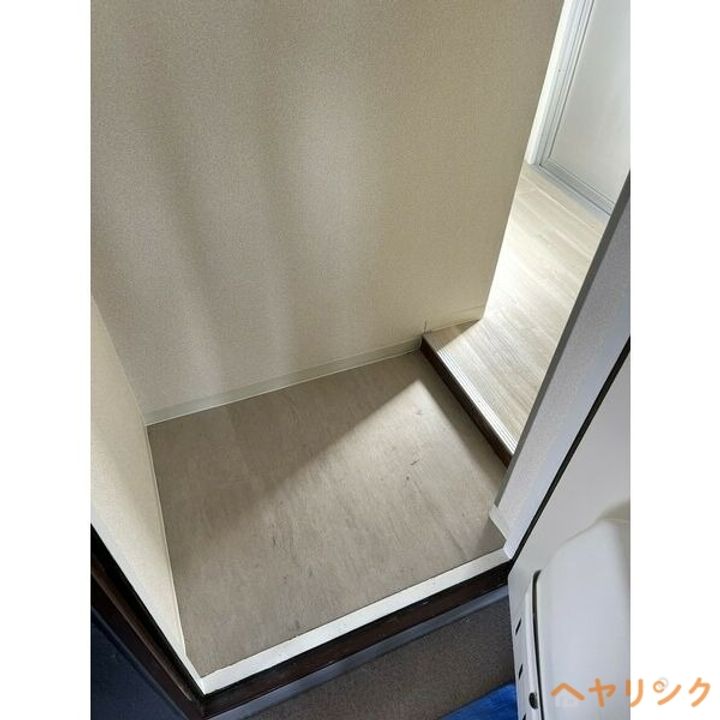 ダイコウビル6Aの玄関