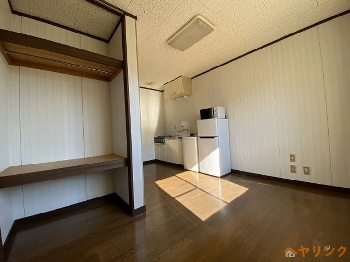 日野BASE207の内装