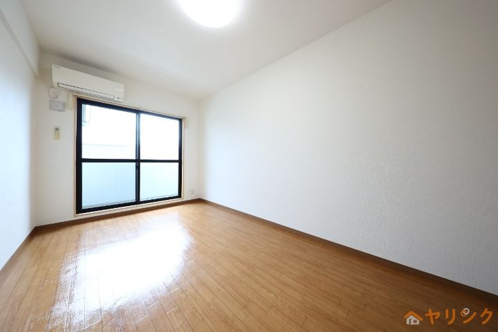 A・City守山元郷の内装