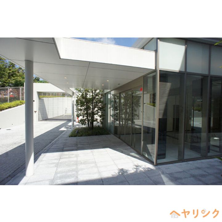 プラウド星ヶ丘の玄関