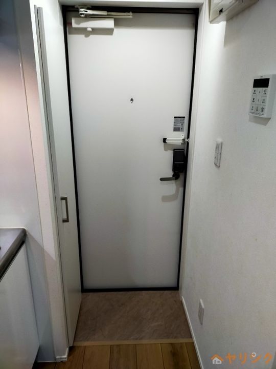 T.A.東山町ⅡC棟の玄関