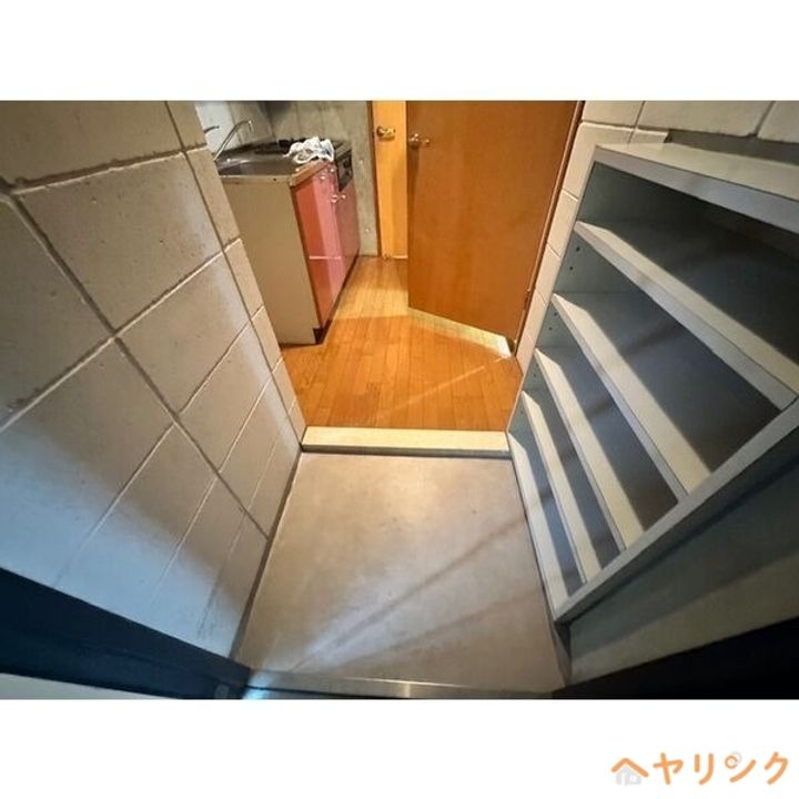 アンフレーズ藤が丘の玄関