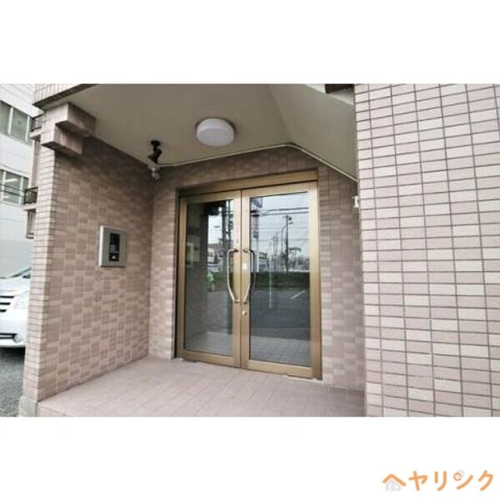 パレスロゼの玄関