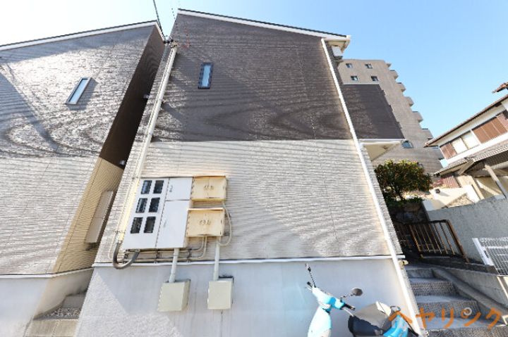 アースクエイク桜ヶ丘北棟の外観