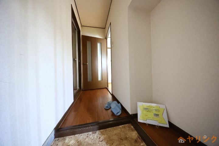 近藤マンションの玄関