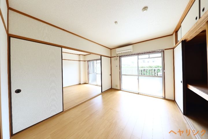 サンハイム亀の井の内装