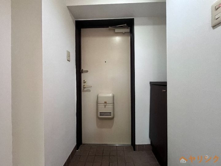 シティライフ本郷の玄関