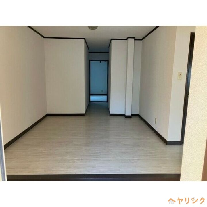 グリーン藤1Aの玄関