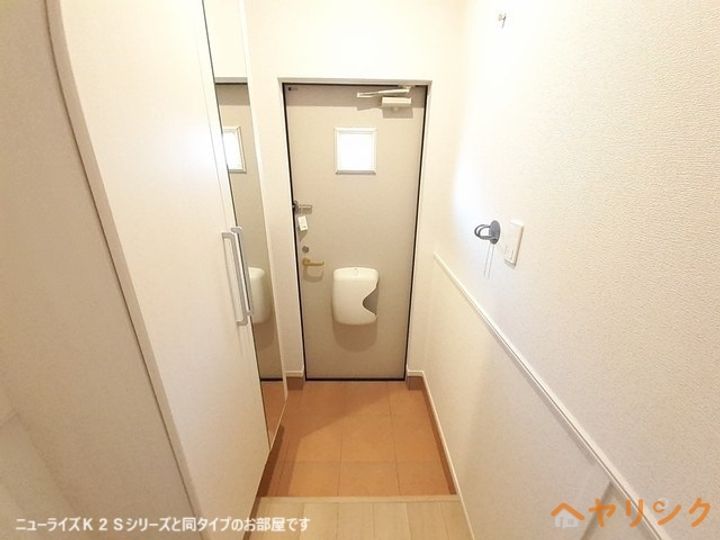 スマイルローズISMの玄関