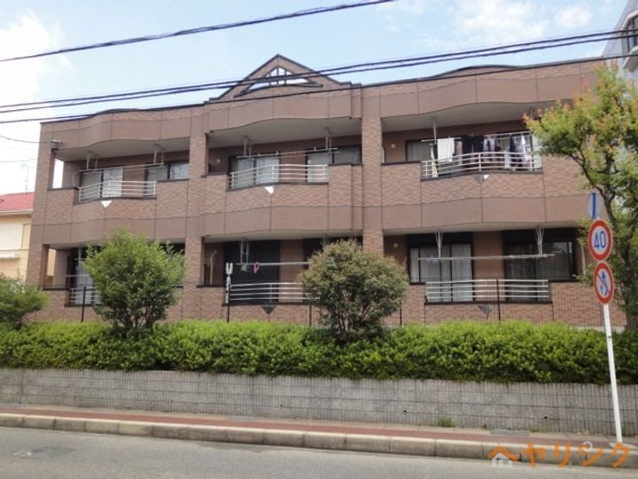 ニュールック岩崎Ⅲの外観