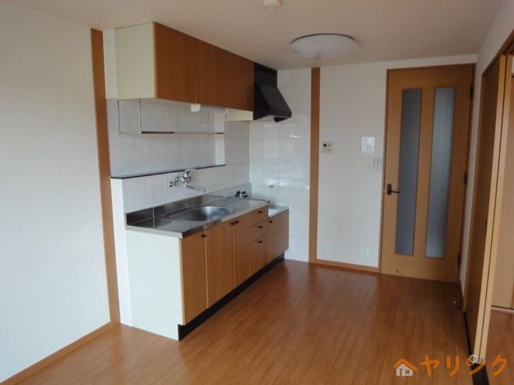 ニュールック岩崎Ⅲの内装