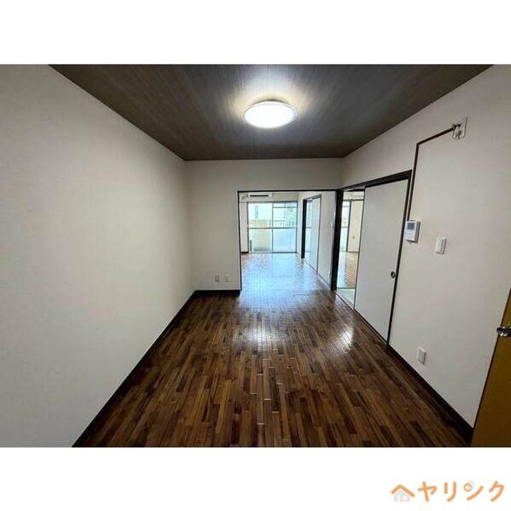 代万ビル202の内装