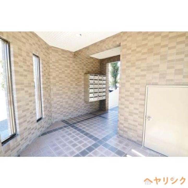 サンライズ緑ヶ丘101の玄関