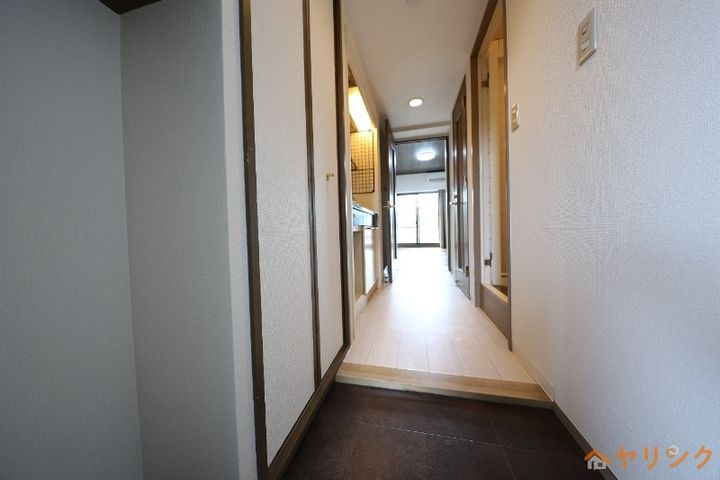 ハイネス修芳の玄関