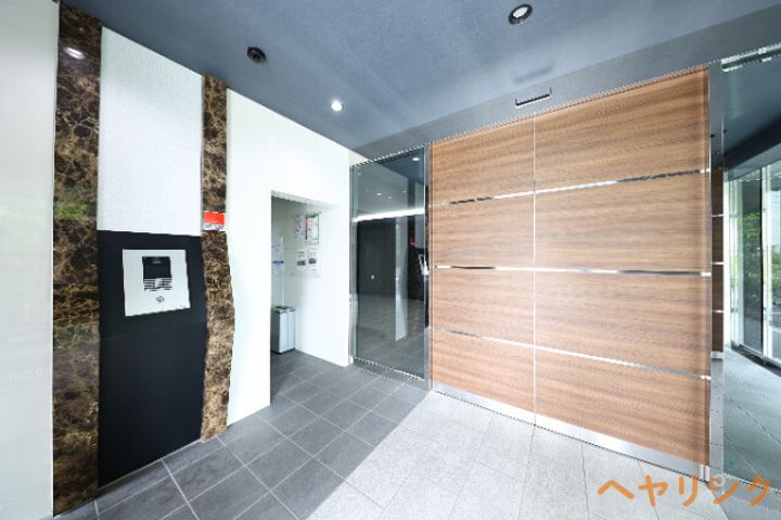 LaDouceur志賀本通Ⅱの玄関