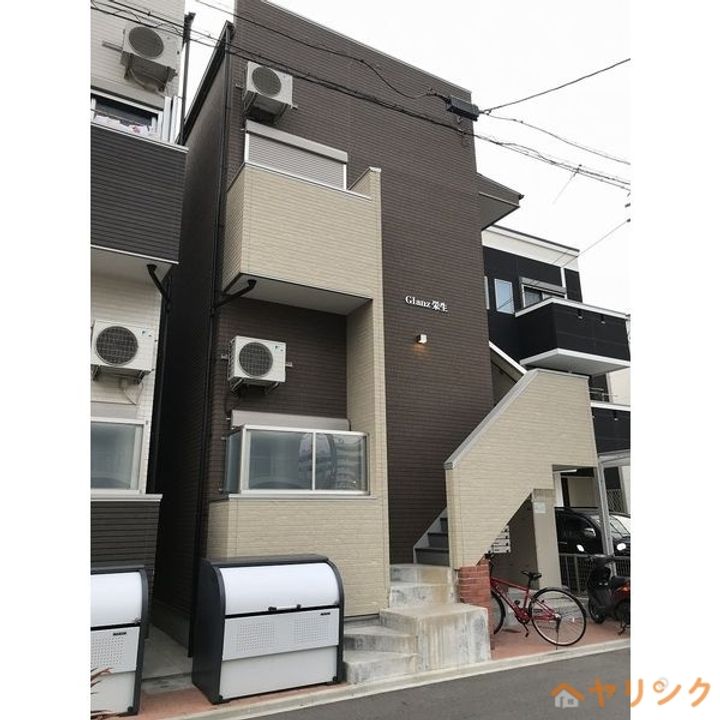 Glanz栄生の外観