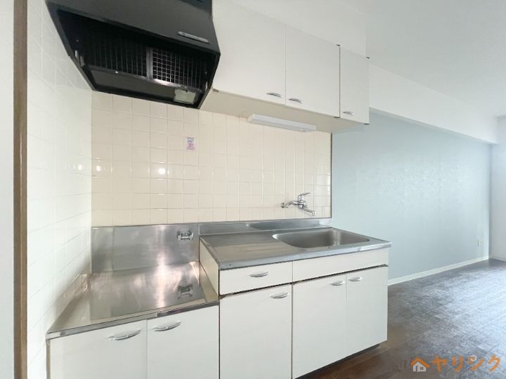 プリミエール祖父江402のキッチン
