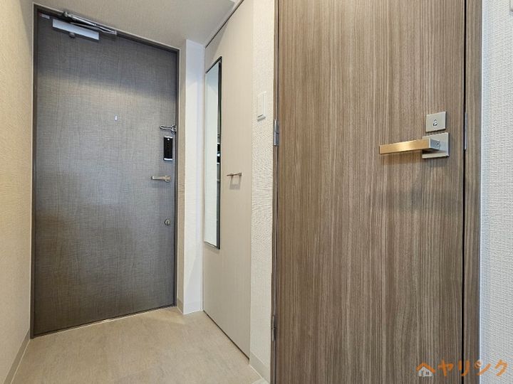 エスリード大曽根プレシャスの玄関