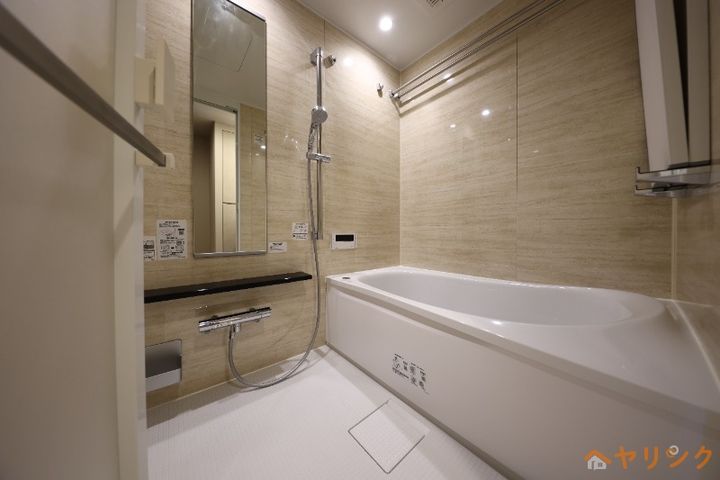 ローレルアイ名駅東の風呂