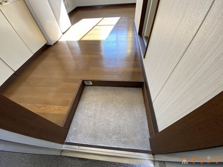 日野BASE210の玄関