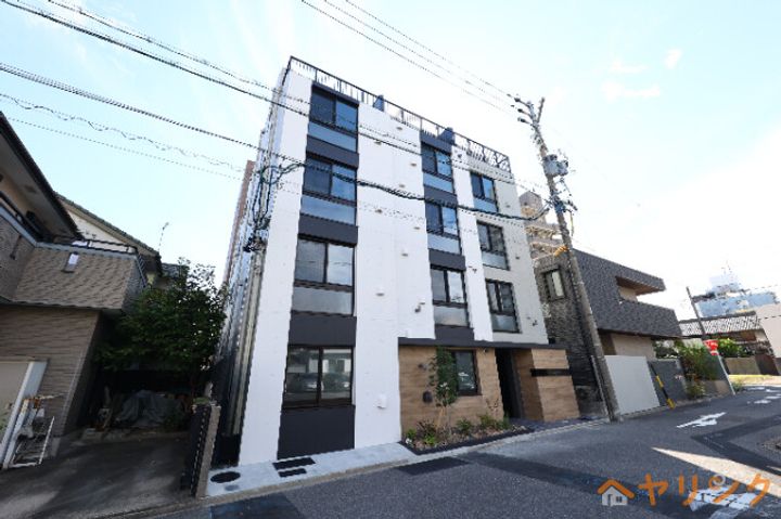 Amirl Premier Heian-doriの外観