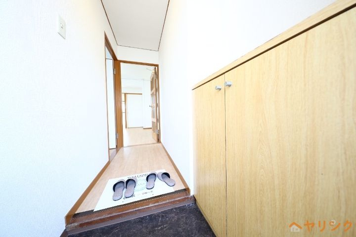 ジュネス21の玄関