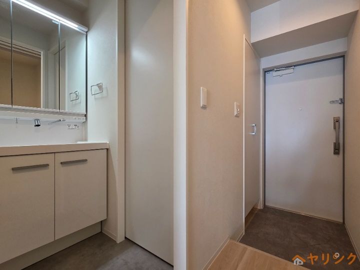 GranVia丸の内の玄関