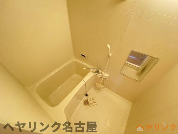 クリサスレジデンス枇杷島の風呂