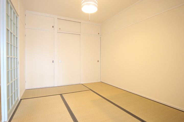 ビッグユー302の居間