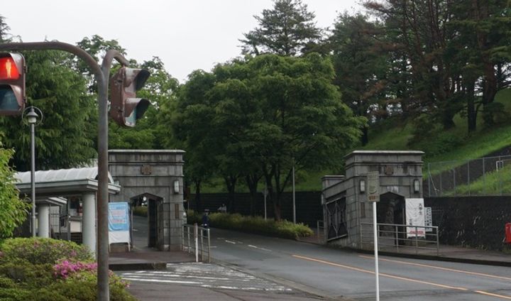 プレジール山の寺の周辺