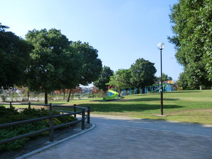 スプリングヒル参番館202の周辺