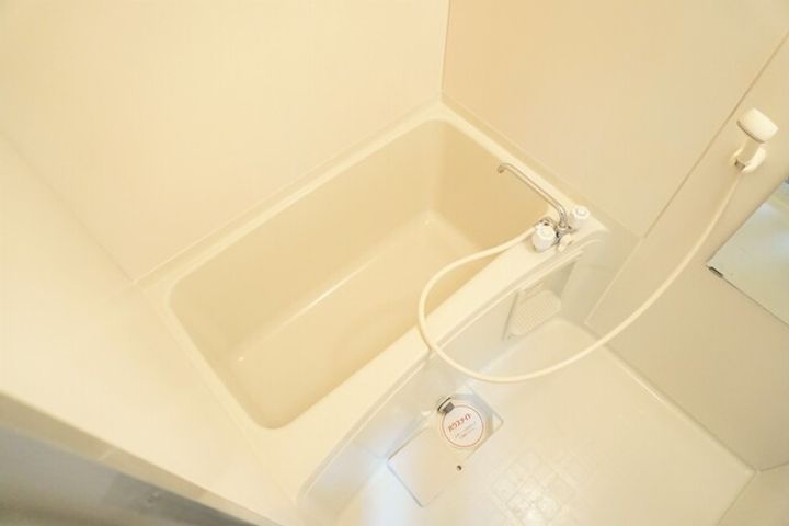 アーバンライフ新河原町303の風呂